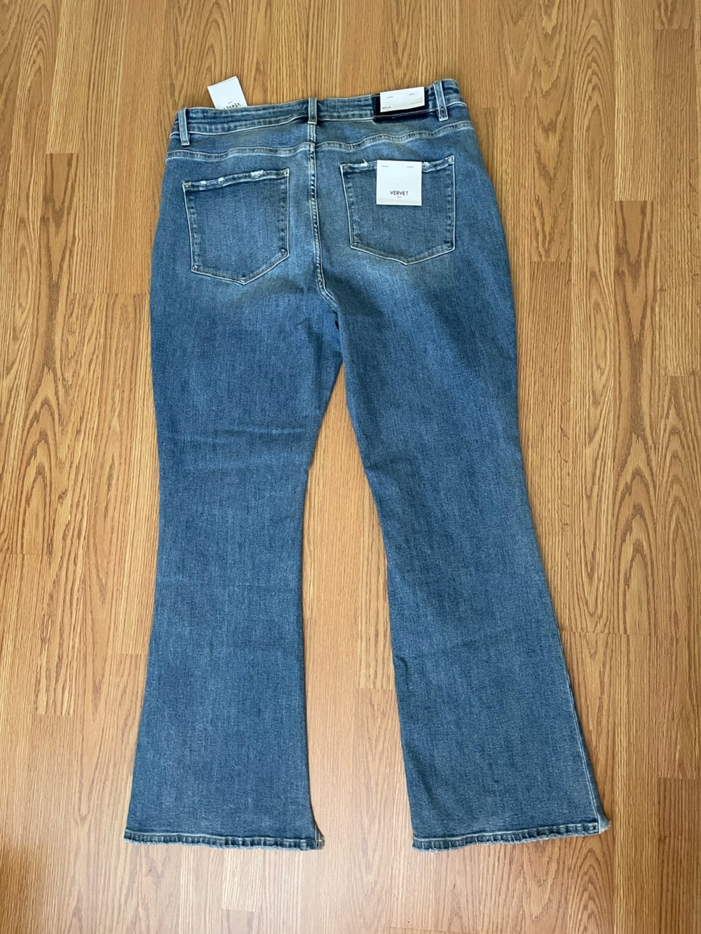 Vervet Bella High-Rise flareJeans curvy - Picture 9 of 10